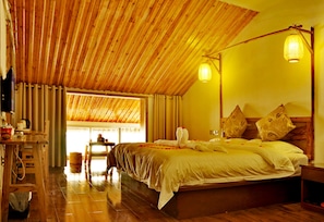 In-room safe, free WiFi