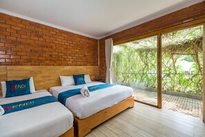 In-room safe, desk, laptop workspace, soundproofing - Dendi Resort Phu Quoc (Phu Quoc)