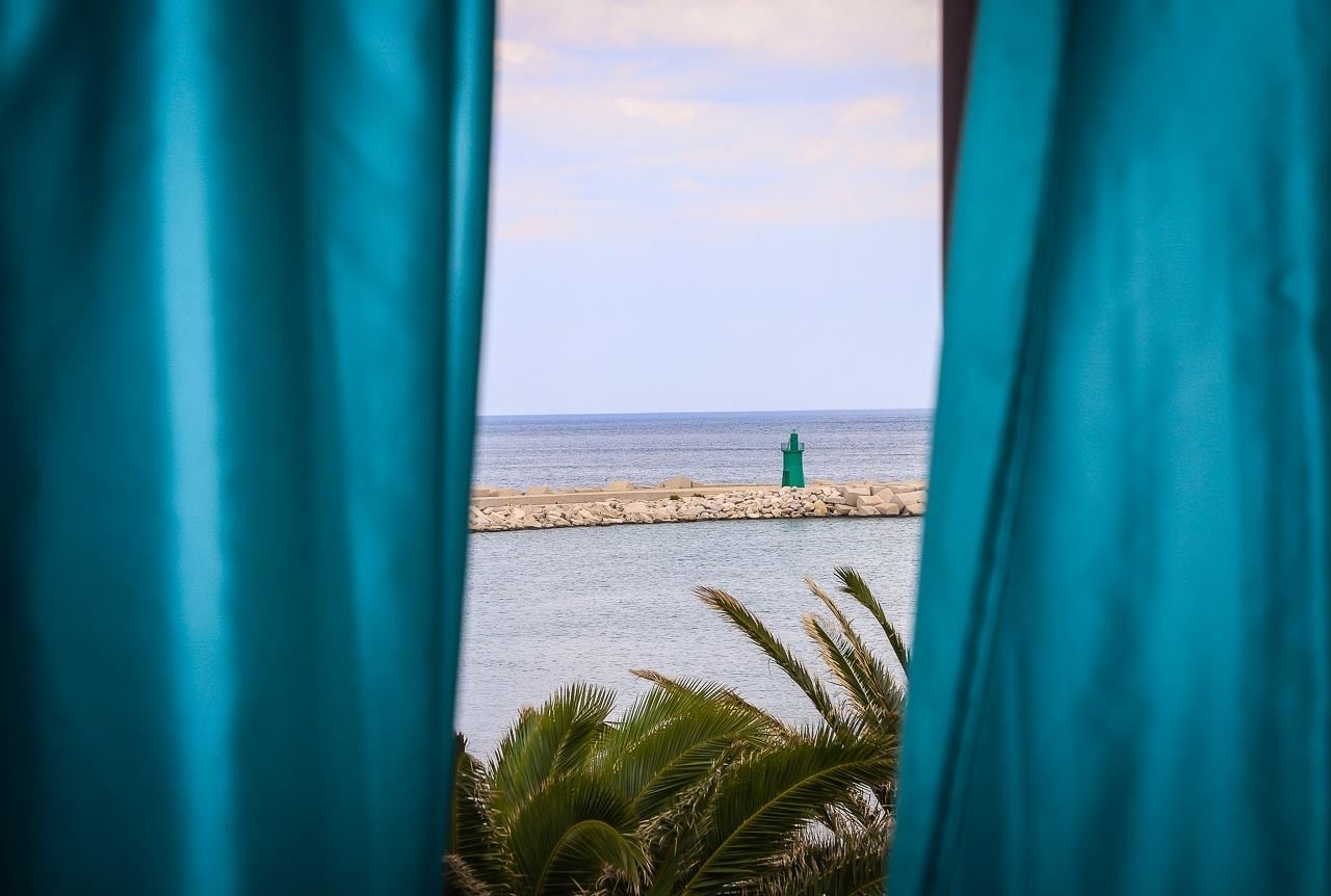 deluxe room | beach/ocean view