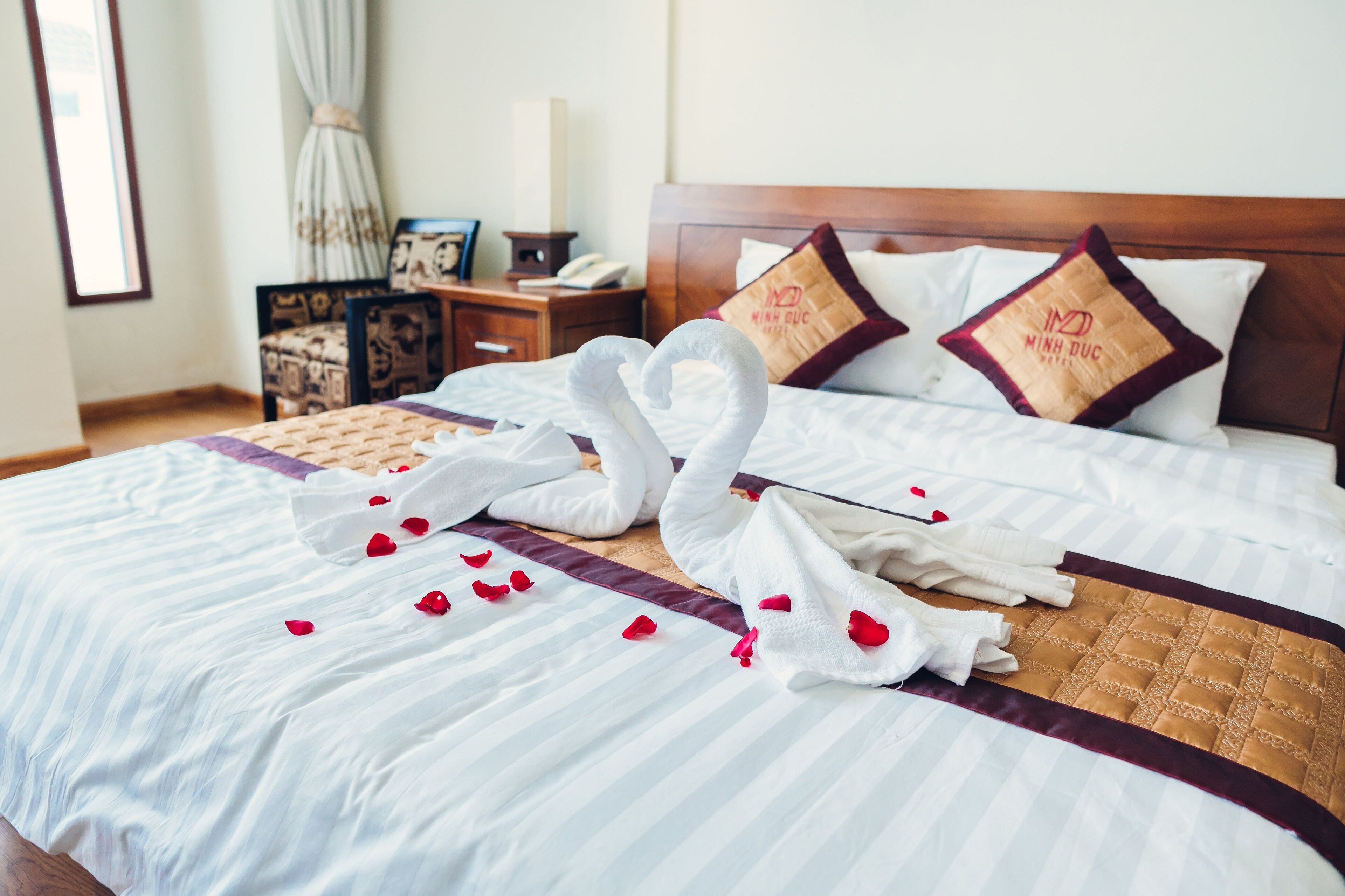 Deluxe Room, Hot Tub, Beach View | Blackout drapes, soundproofing, free WiFi, bed sheets