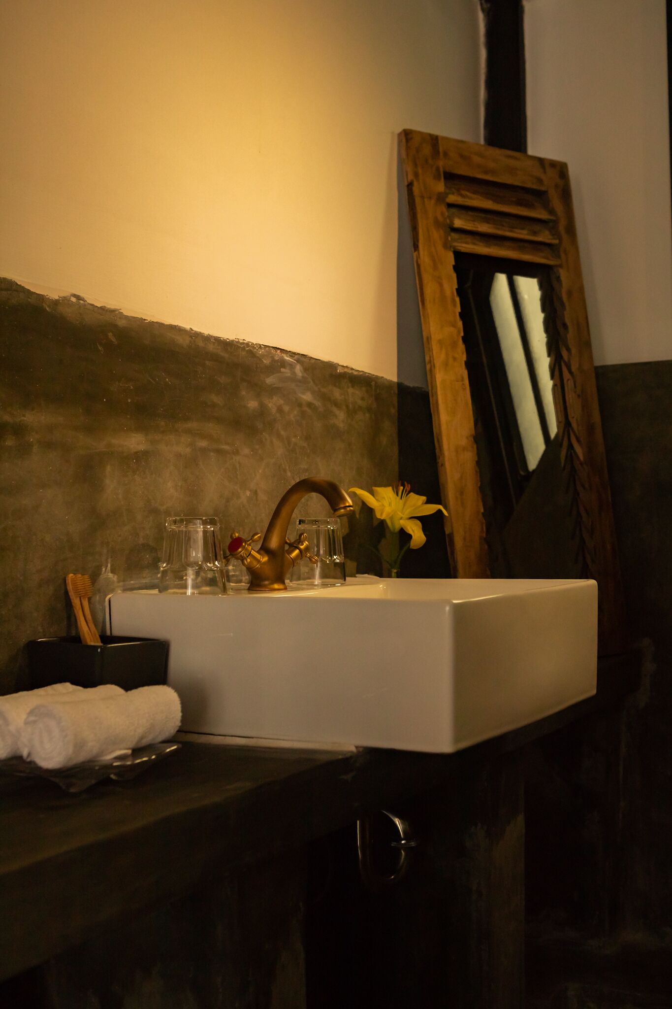 family cottage (a3+a4) | bathroom | shower, rainfall showerhead, free toiletries, hair dryer