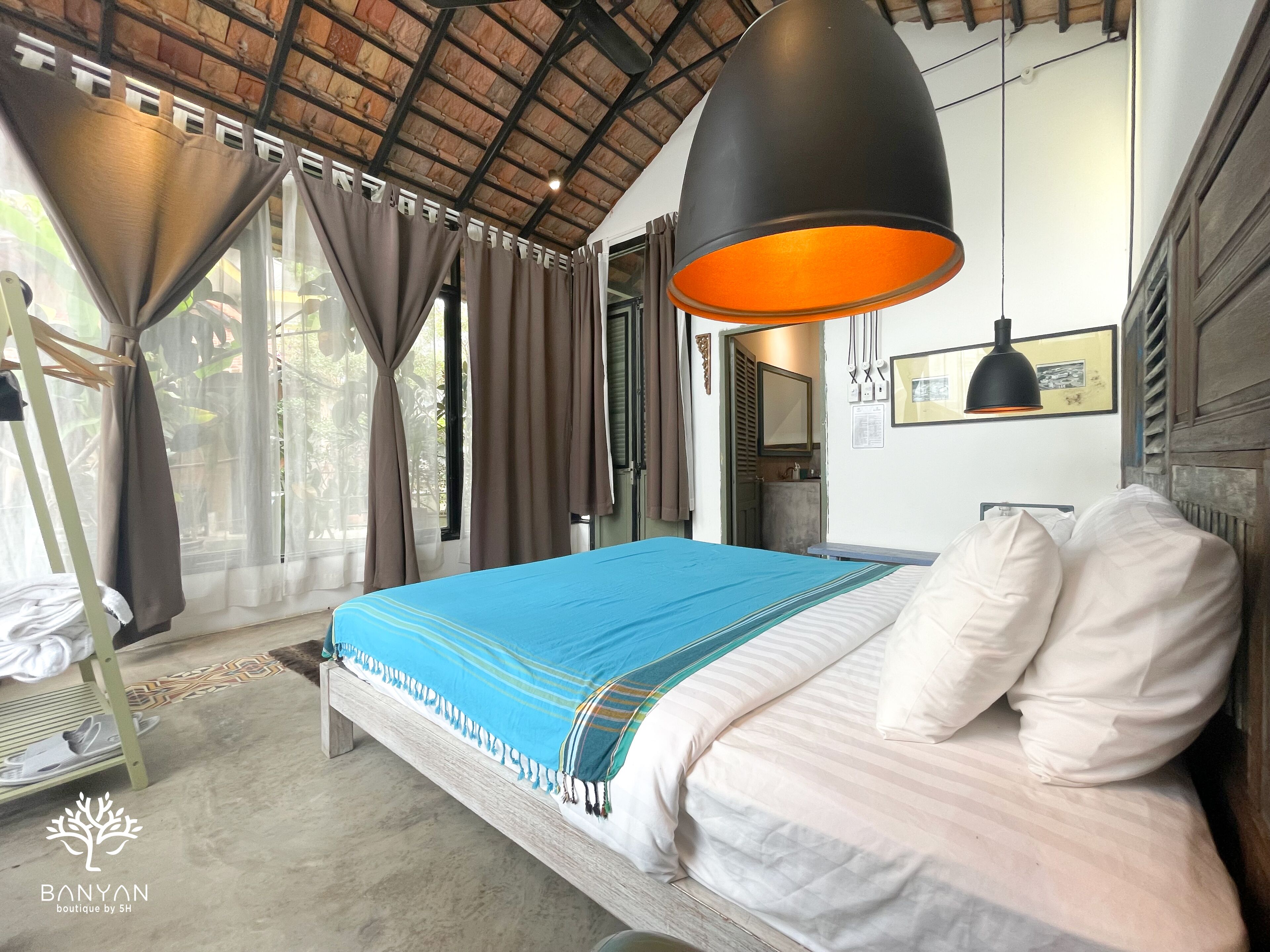 deluxe double room | egyptian cotton sheets, premium bedding, down duvets