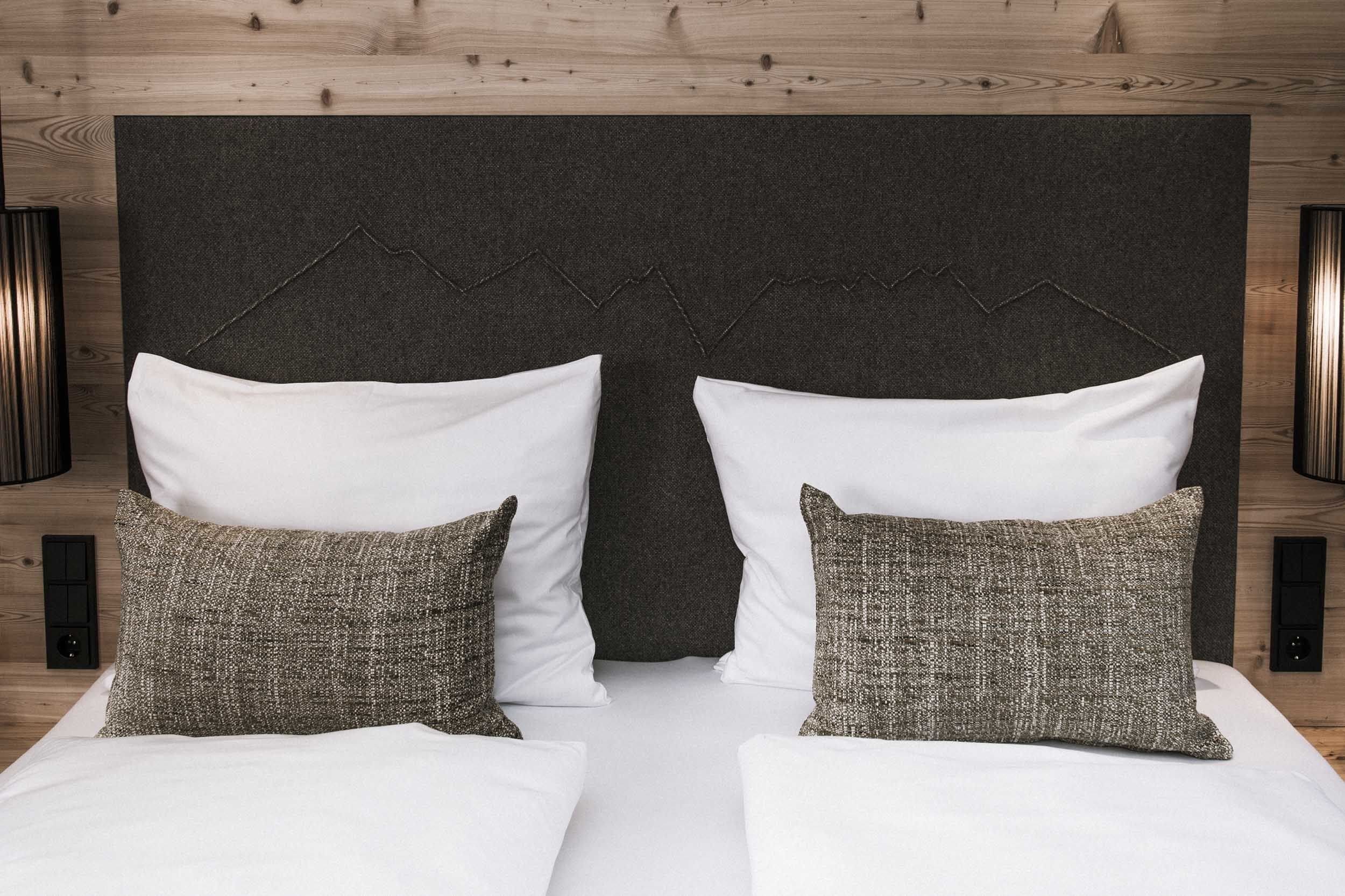 in-room safe, desk, blackout curtains, free wifi