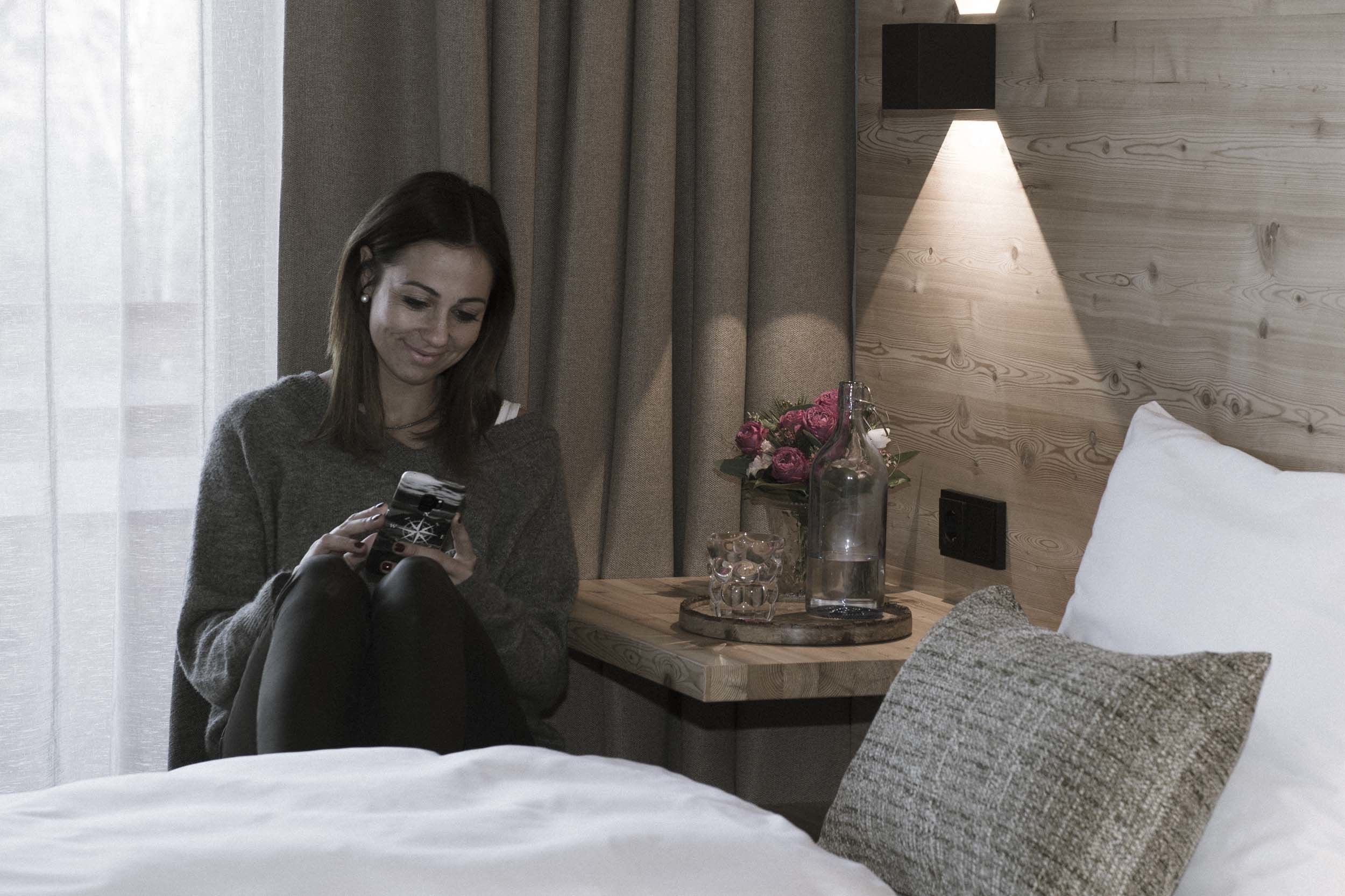 standard double room | in-room safe, desk, blackout curtains, free wifi