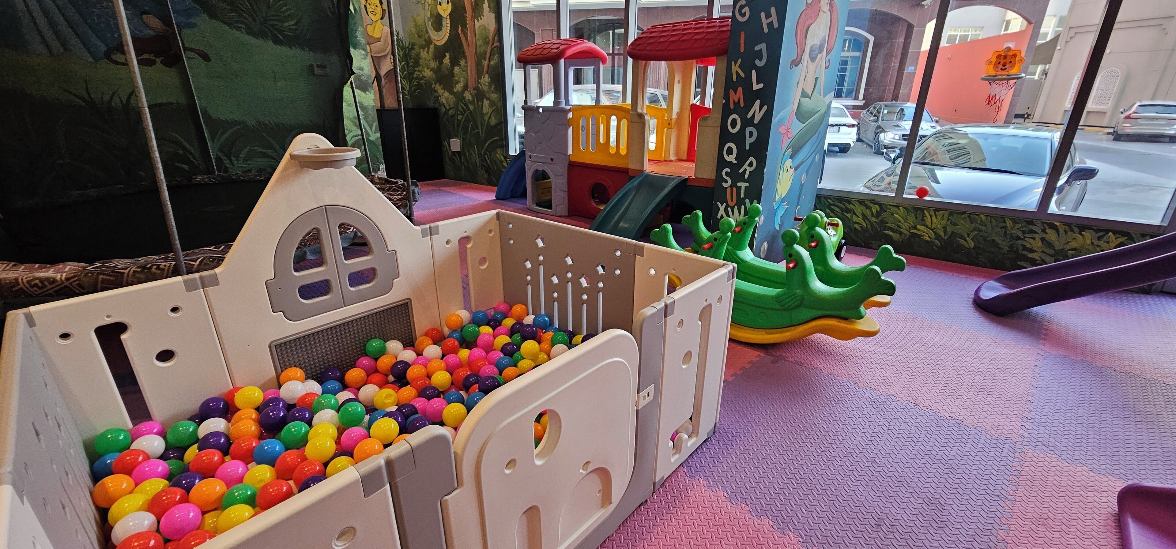 Área de juegos infantiles bajo techo