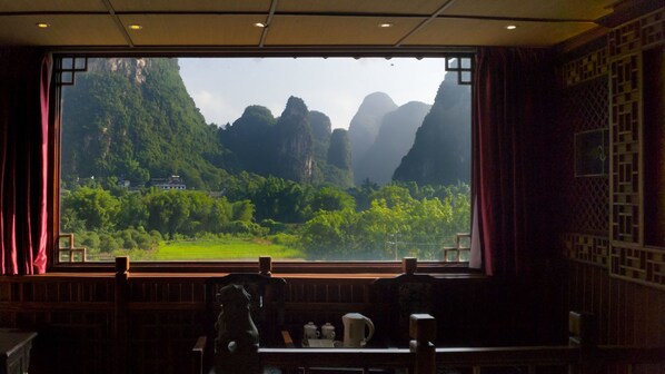 Signature Double or Twin Room, Mountain View | View from room - Yangshuo Li River Gallery Lodge (Guilin)