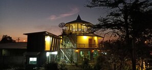 Exterior - Heuan Na Khee (Ban Dung)