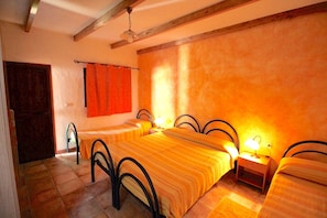 Minibar, kostenloses WLAN, Bettwäsche