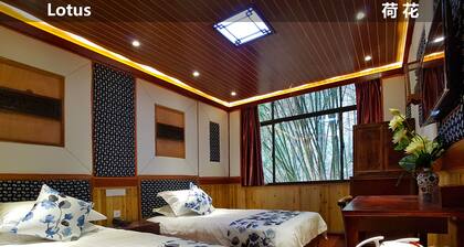Yangshuo Li River Lodge