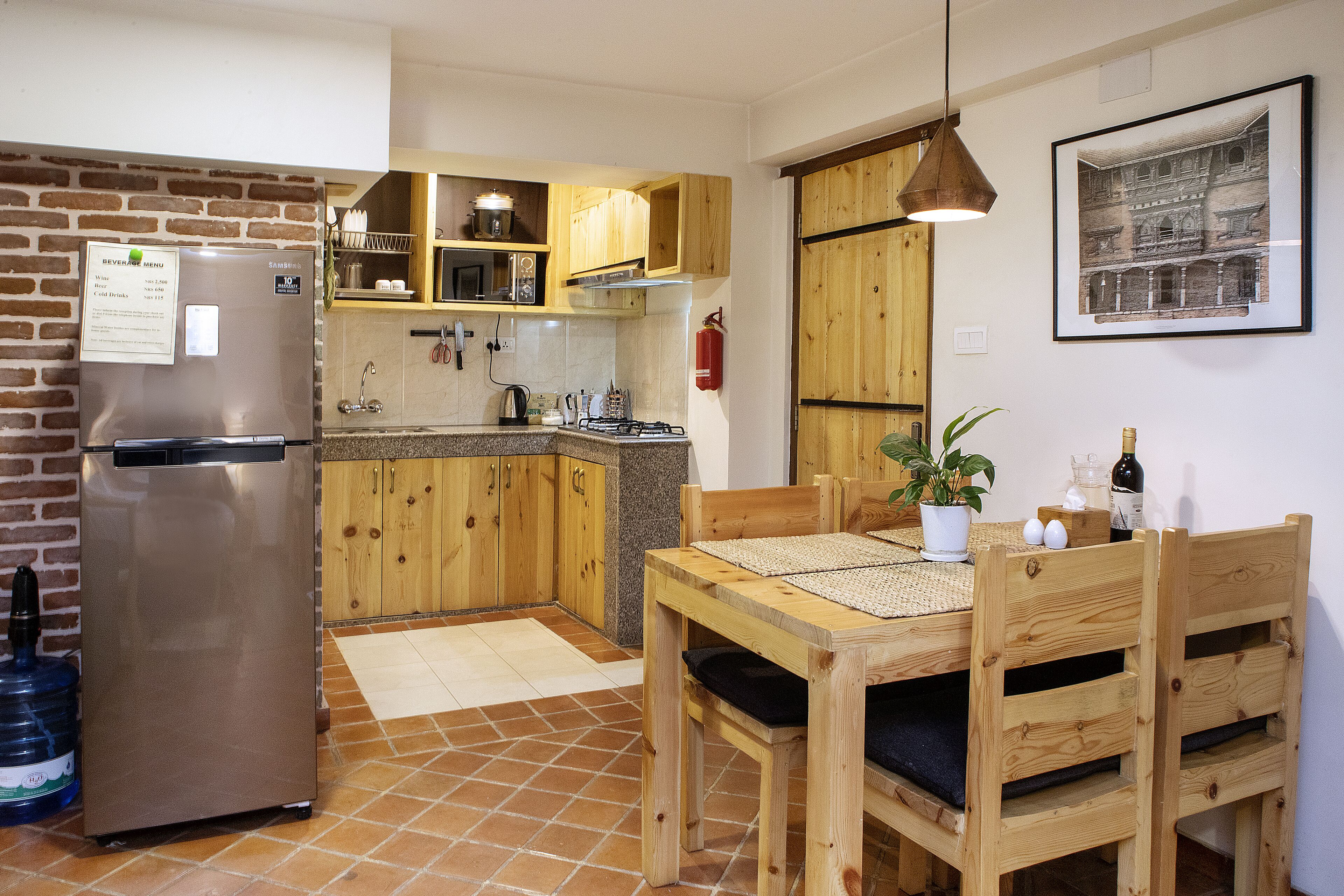 deluxe studio, 1 queen bed, non smoking, refrigerator & microwave (ac) | 1 bedroom, desk, laptop workspace, soundproofing