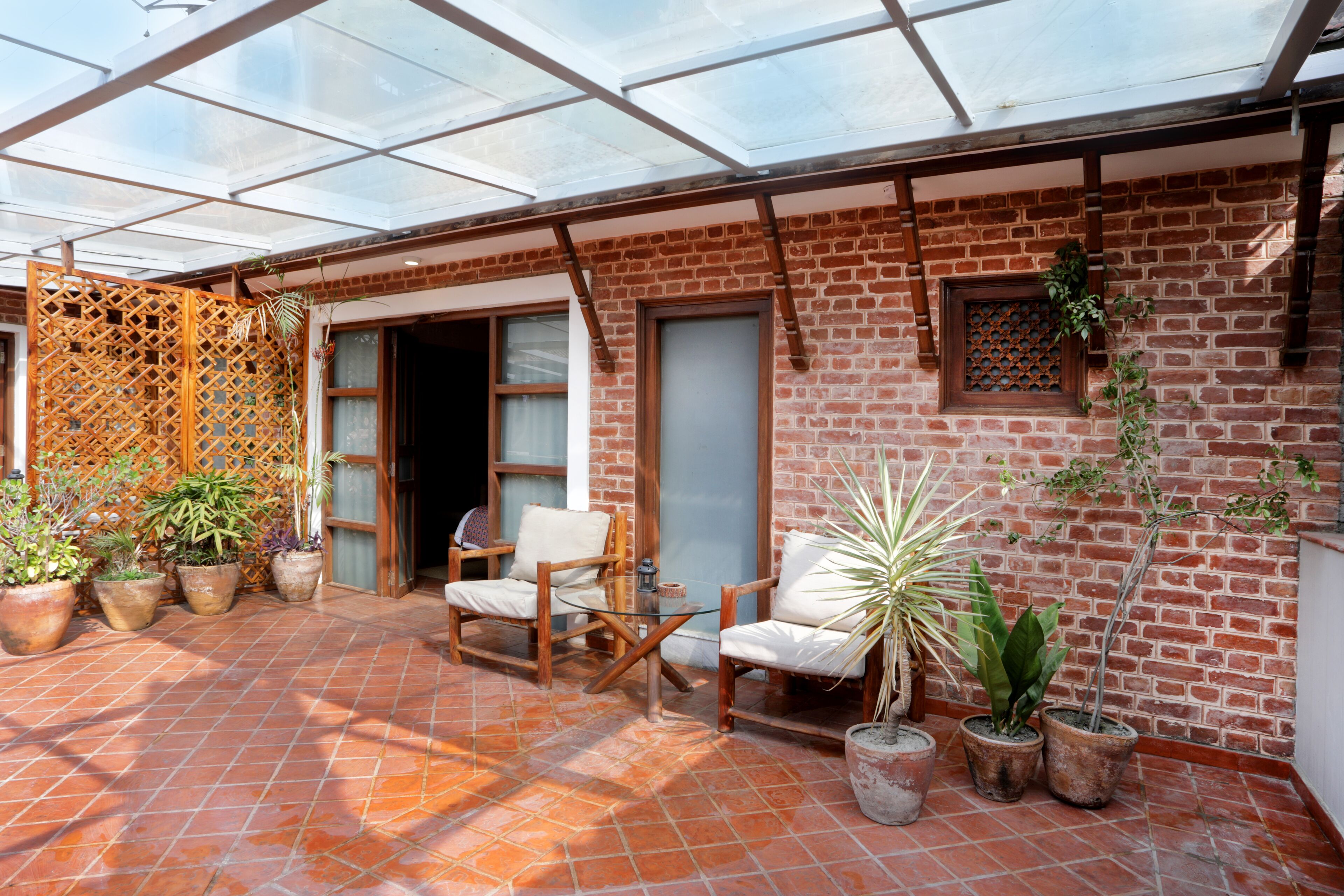 豪華客房, 1 張加大雙人床, 庭園景觀 | 露台/庭院