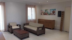 Flat-screen TV - La Casa di Pier (Olbia)