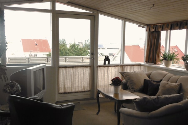 Ático familiar, 2 habitaciones | Sala de estar