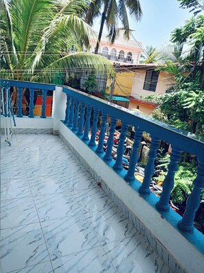 Balcony view - Casa Almeida Guest House (Candolim)