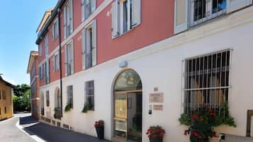 Fachada de la propiedad