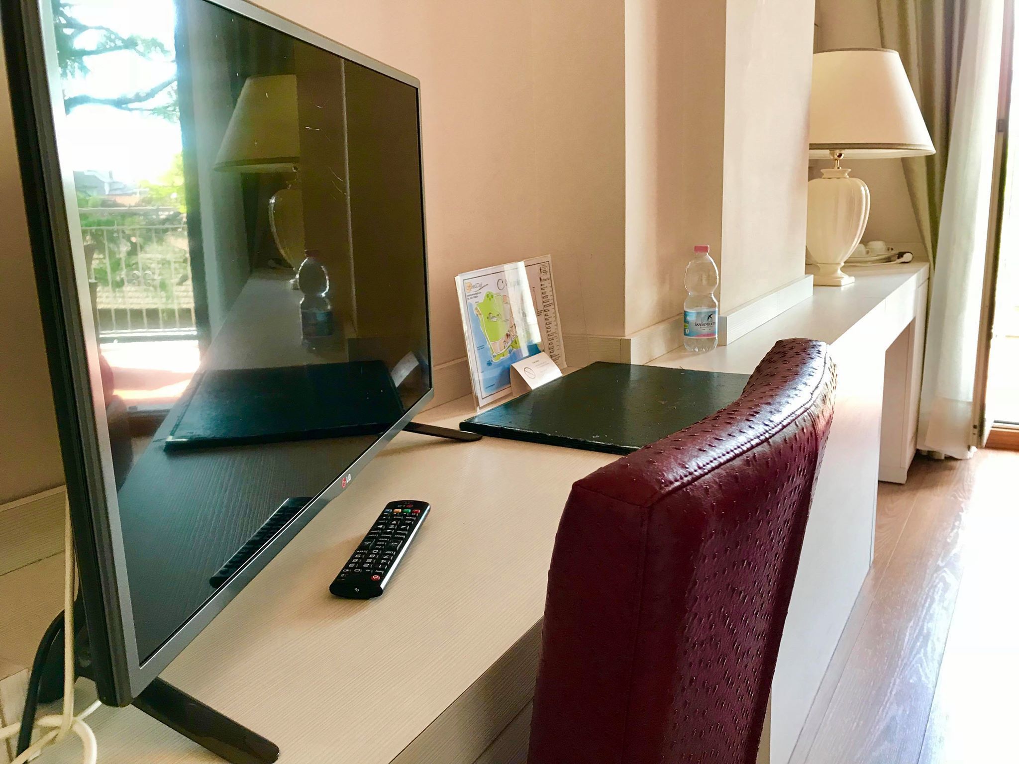 superior double room, terrace | premium bedding, pillow-top beds, in-room safe, desk