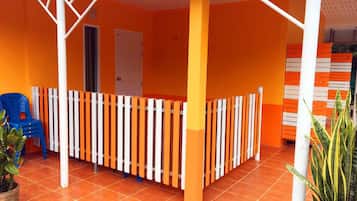 Budget Triple Room | Terrasse/Patio