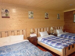 Comfort Quadruple Room, Shared Bathroom | Blackout drapes, free WiFi