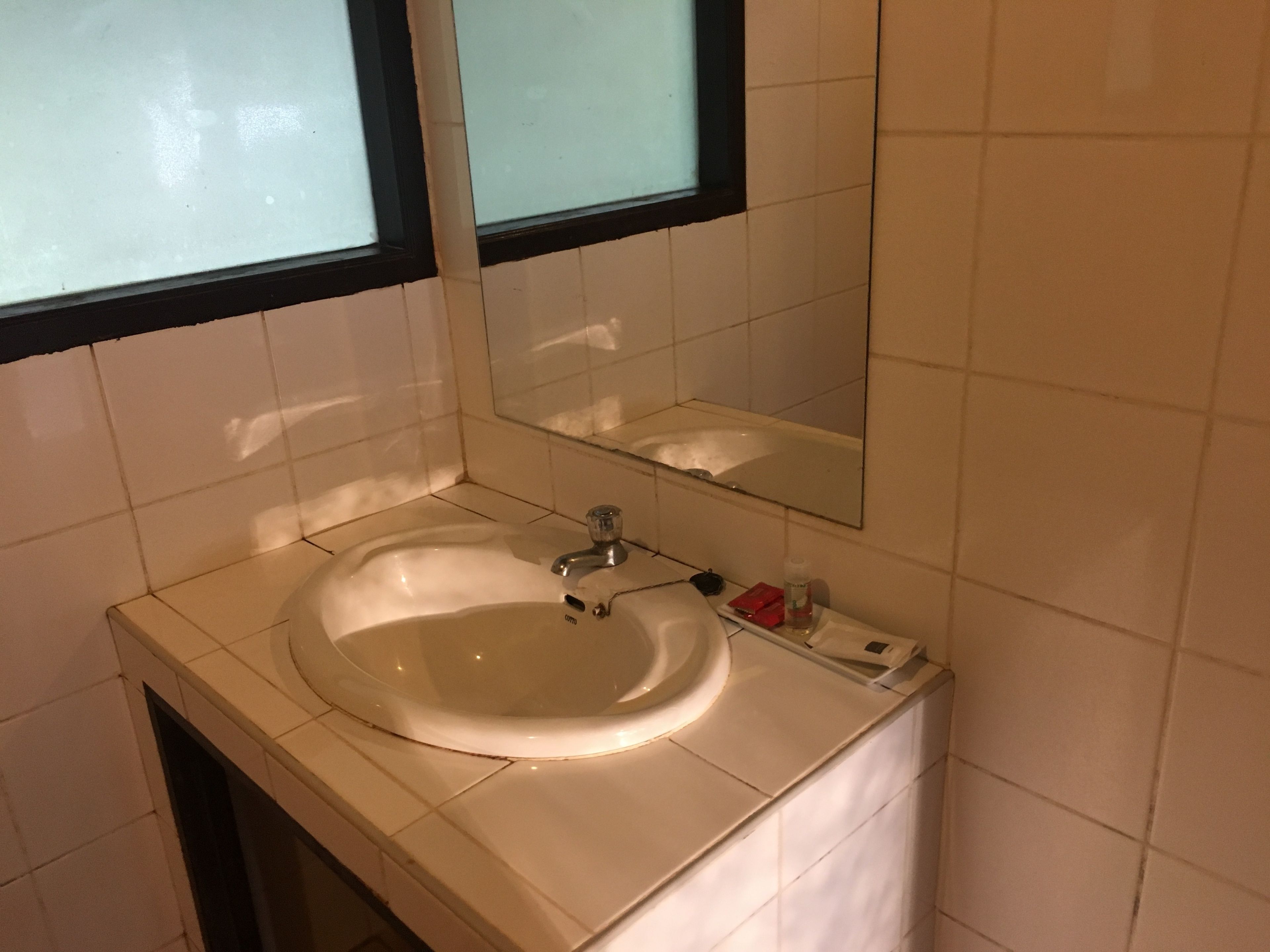 standard a | bathroom sink