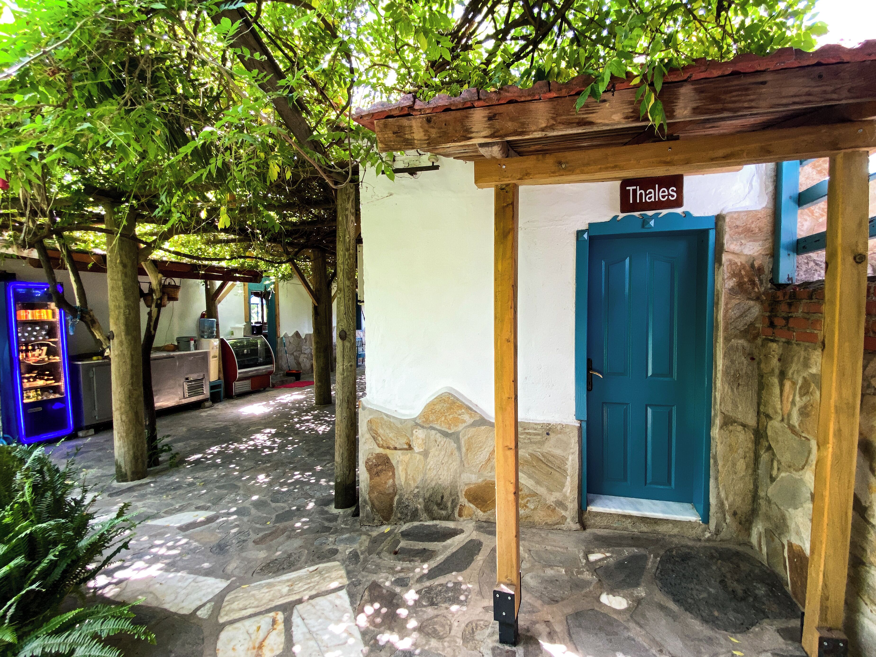 Economy Triple Room | Premium bedding, soundproofing, free WiFi, bed sheets