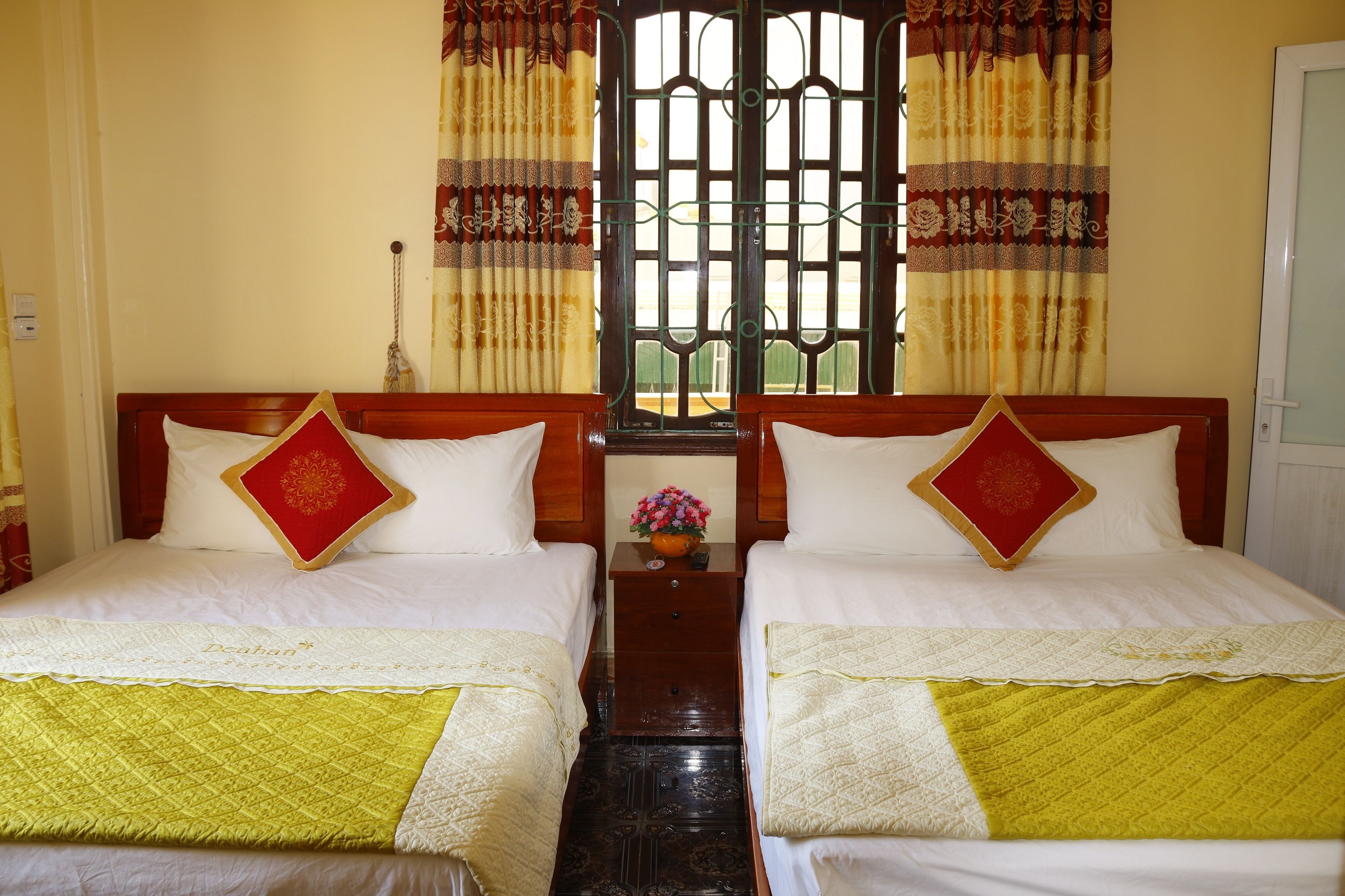 Twin Room, Private Bathroom | Free WiFi