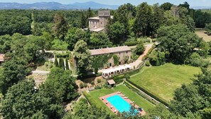 Exterior - Castello di Santa Cristina (Grotte di Castro)