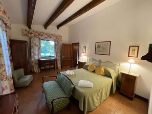 Deluxe Cottage, 2 Bedrooms, Garden View