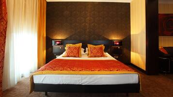 Business Suite, Pool Access | Safe