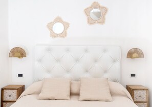 Standard Room, Garden View | Frette Italian sheets, premium bedding, down comforters - B&B Il Sogno (Anacapri)