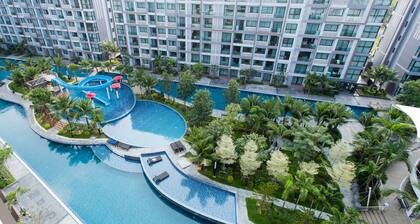 Dusit Grand Park by GrandisVillas