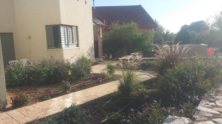 Terrace/patio. Holiday Home in the Galilee