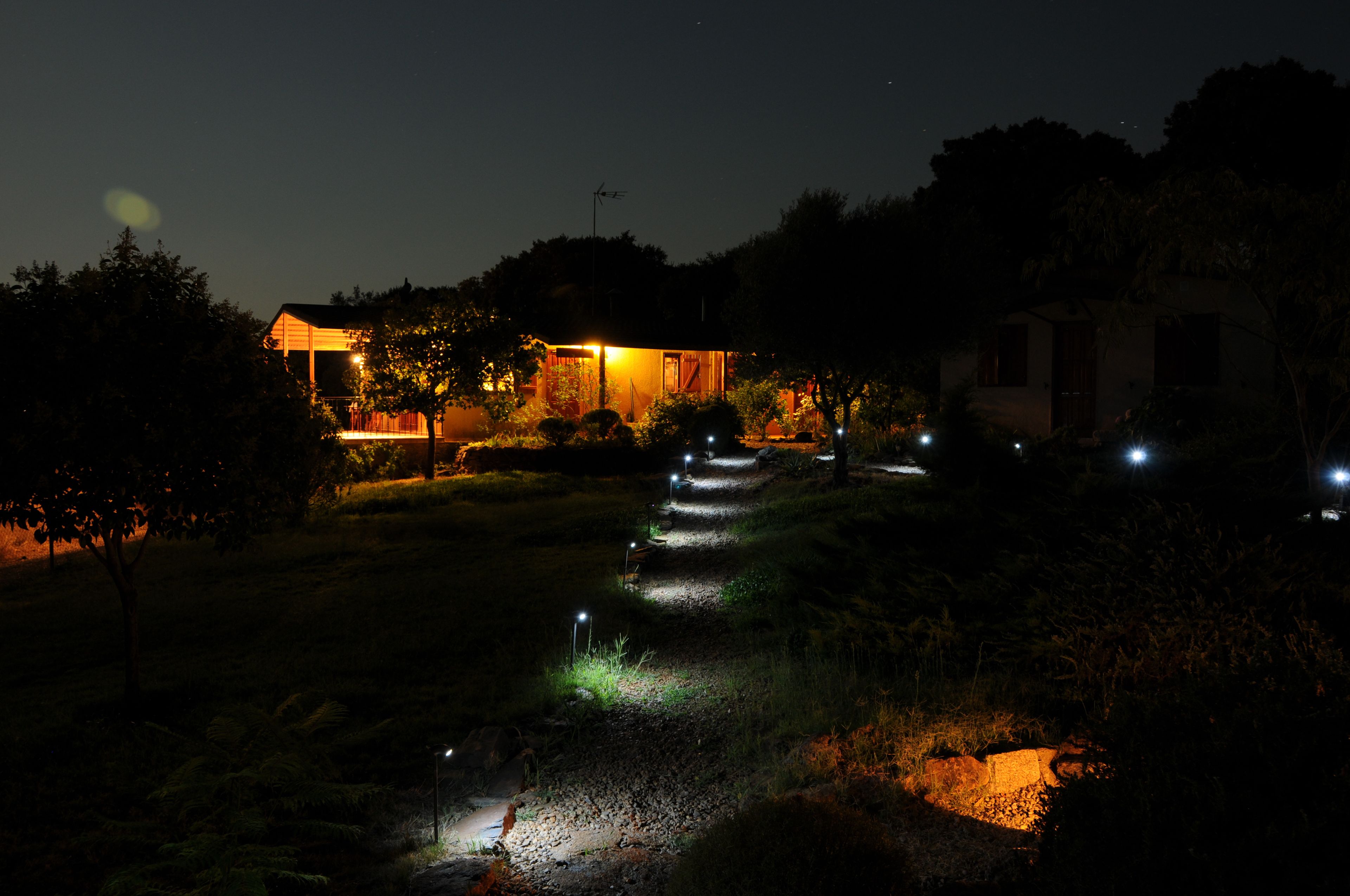 숙박 시설 입구