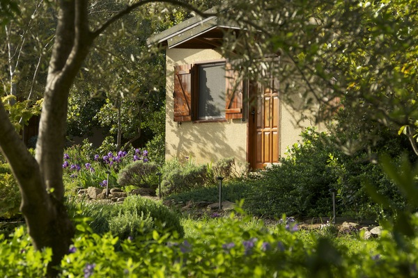 Mặt tiền nơi lưu trú