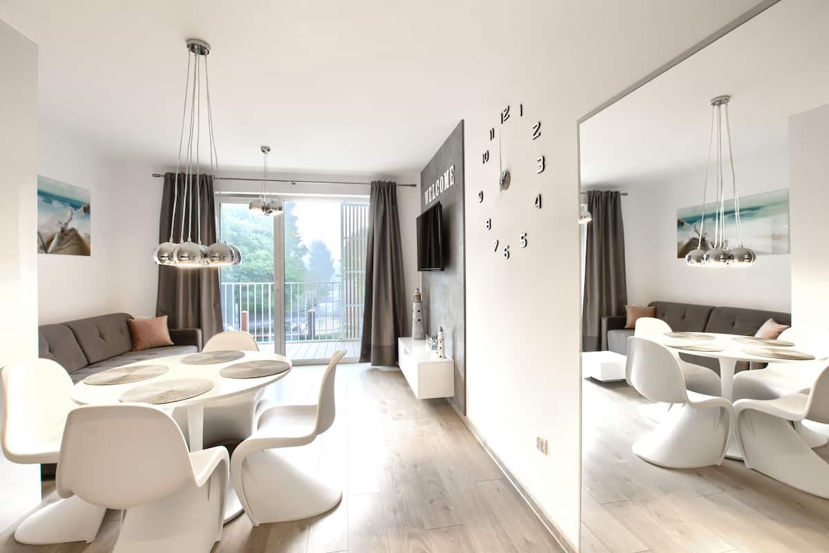 Deluxe Apartment | 1 bedroom, premium bedding, individually decorated, blackout drapes