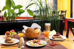 Daily buffet breakfast (EUR 12 per person)