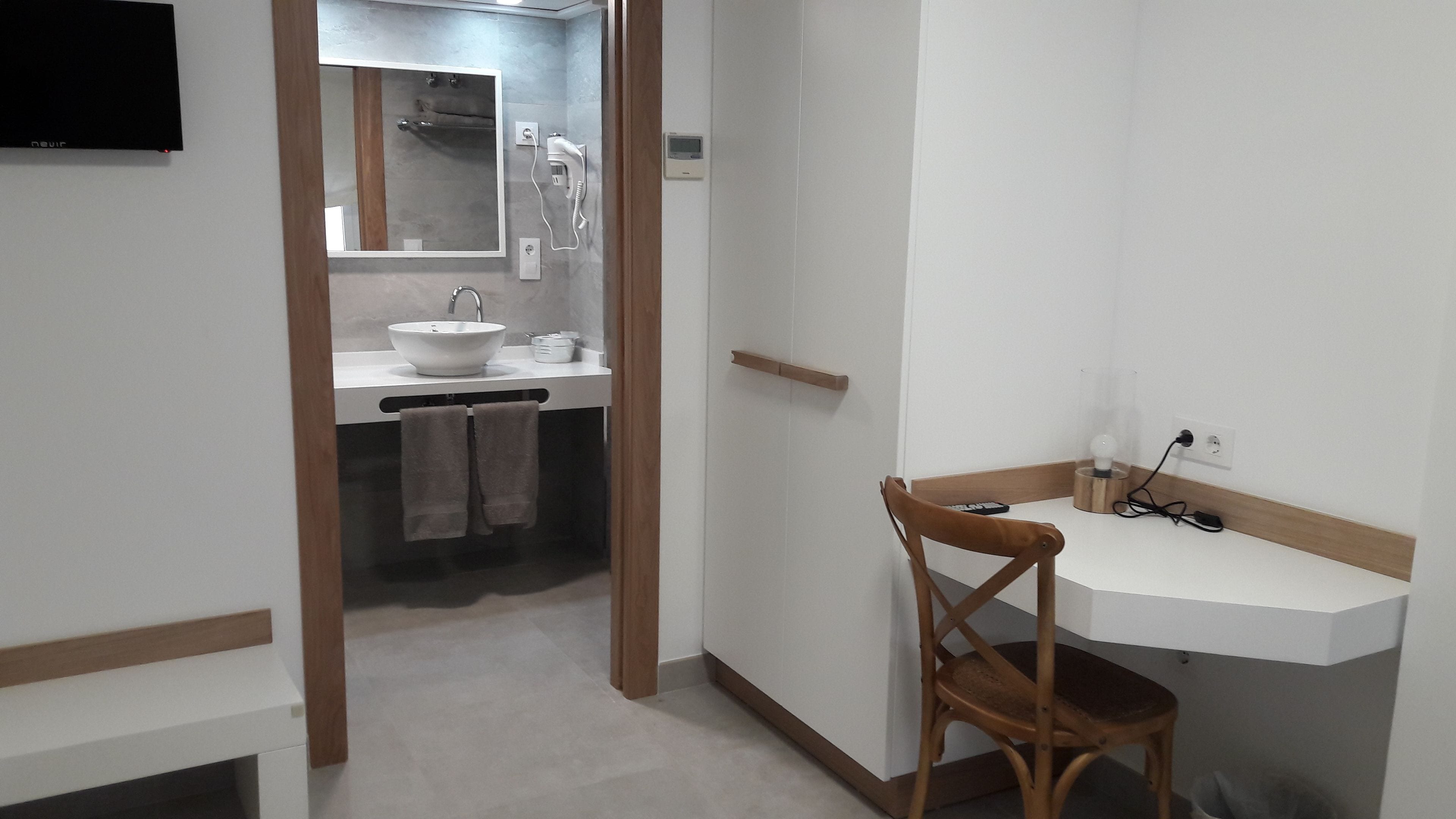 Photo - Hostal Cervantes Playa