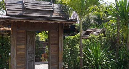 Phuruarounmai Resort