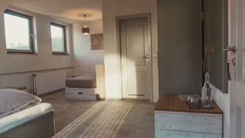 Suite, eigenes Bad ( #7 - Gipfelzimmer) | Zimmerausstattung