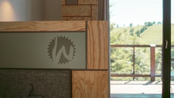 Superior-Dreibettzimmer, eigenes Bad, Bergblick ( #4 - Waldetage) | Zimmerausstattung