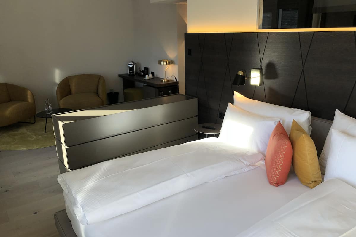 Junior Suite | Minibar (free items), desk, soundproofing, WiFi (free)