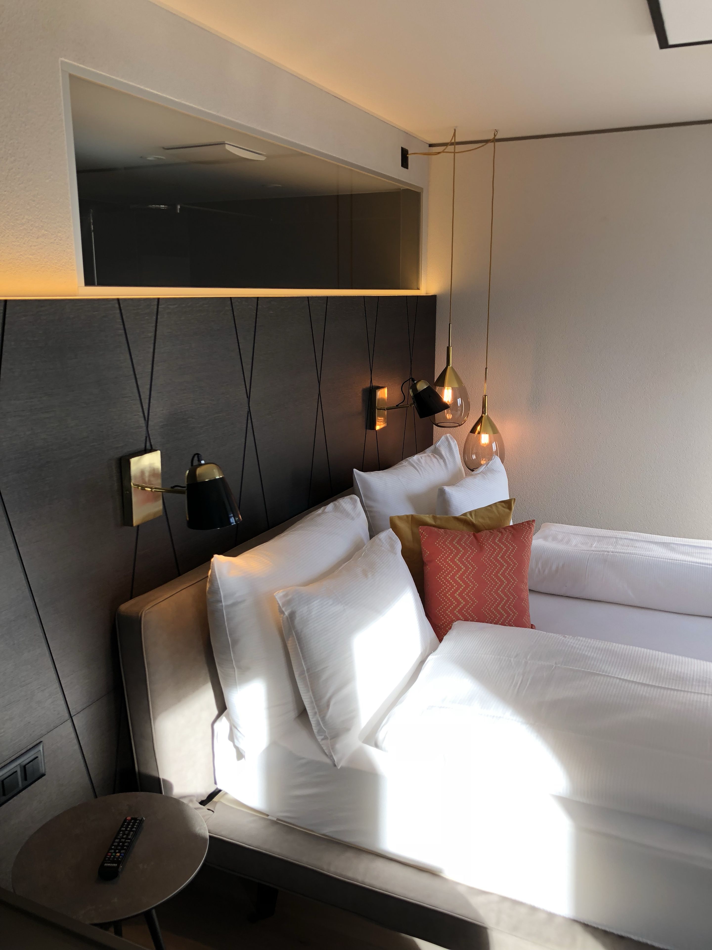 junior suite | free minibar, desk, soundproofing, free wifi