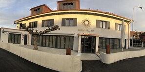 Front of property - Hotel Sonne (Seuzach)