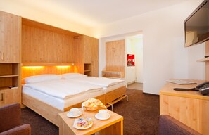 In-room safe, free WiFi, bed sheets - Central Apartments Davos (Davos)
