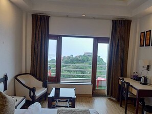 1 bedroom, in-room safe, desk, rollaway beds - Shivalik Hills Mussoorie (Dehradun)