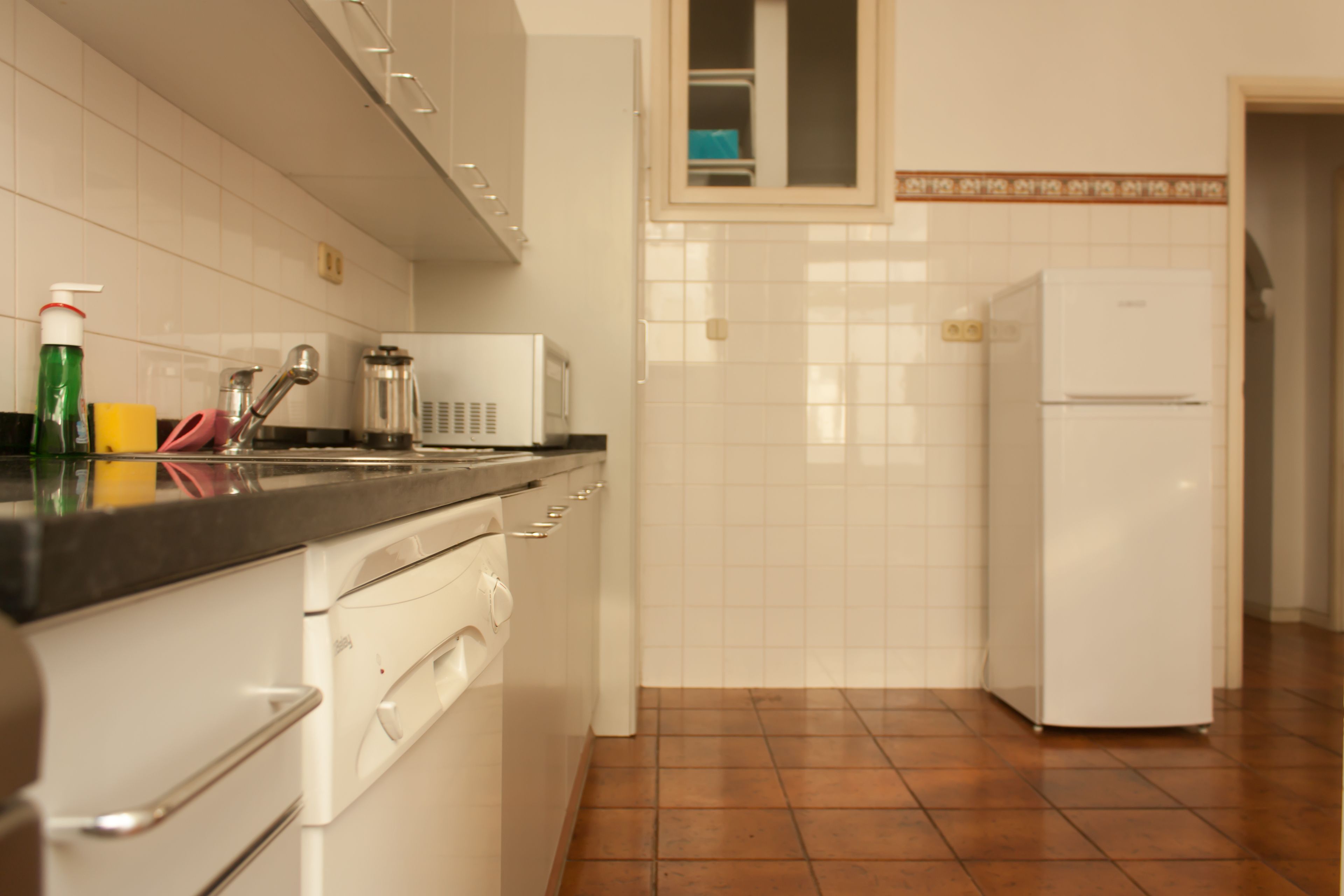 House, 4 Bedrooms | Private kitchen | Fridge, microwave, coffee/tea maker, highchair