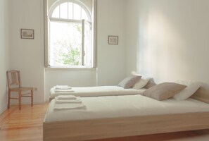 บ้านพัก, 4 ห้องนอน | 4 ห้องนอน, โต๊ะทำงาน, Wi-Fi ฟรี, ผ้าปูที่นอน