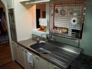 Stovetop, coffee/tea maker, cookware/dishes/utensils - GUEST HOUSE TEN-ROKU - Hostel, Caters to Women (Osaka)