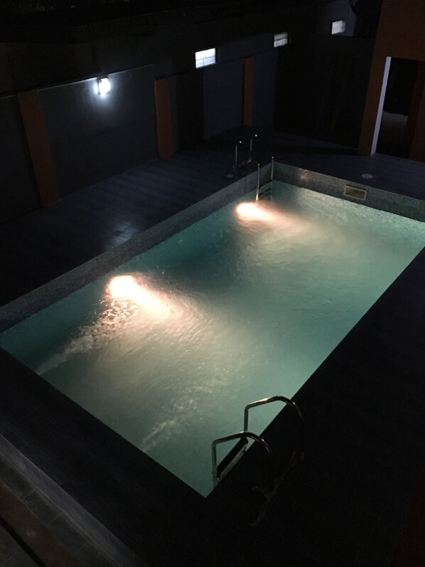 Outdoor pool - Panorama Hotel (Lagos)