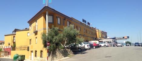 Fachada da propriedade