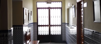 Hostal Arias